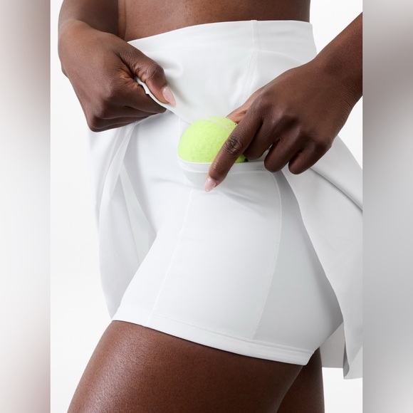 NWT Athleta Ace Advantage 15 1/2” White Skort Size Large. - Picture 2 of 8